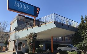 Beck'S Motor Lodge